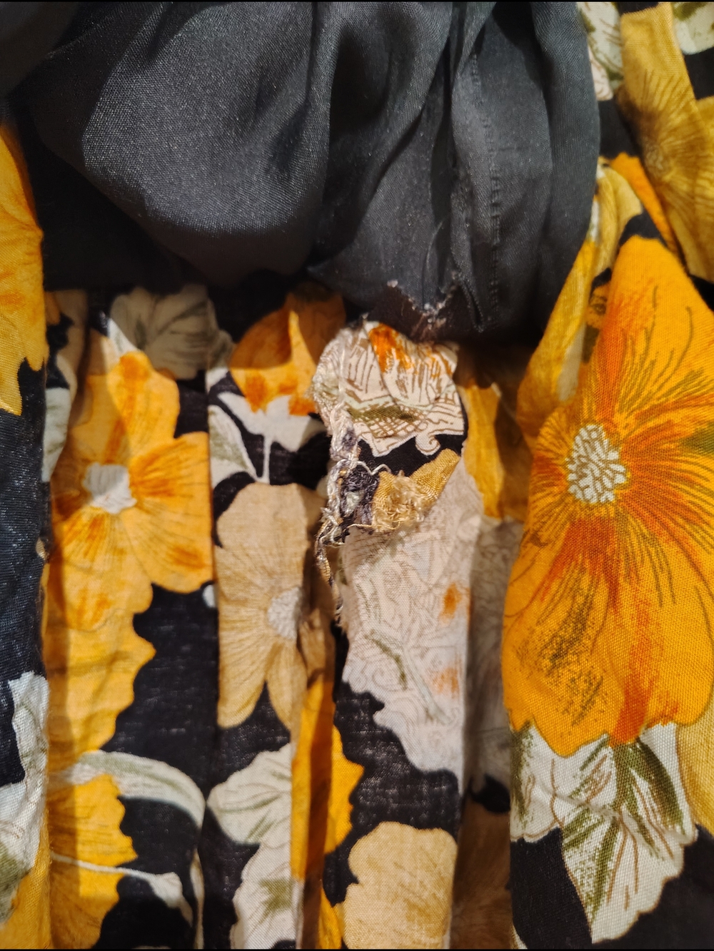 Floral Pleated Midi Skirt With Pockets - Picture 7 of 8